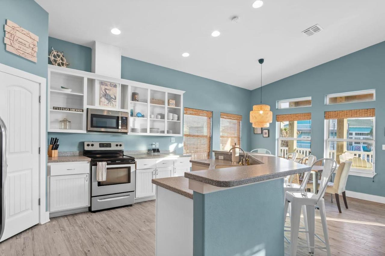 New 5 Bdrm W/Pool, Observation Deck Walk To Beach! Port Aransas Exterior photo