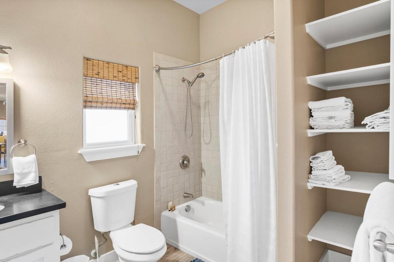 New 5 Bdrm W/Pool, Observation Deck Walk To Beach! Port Aransas Exterior photo