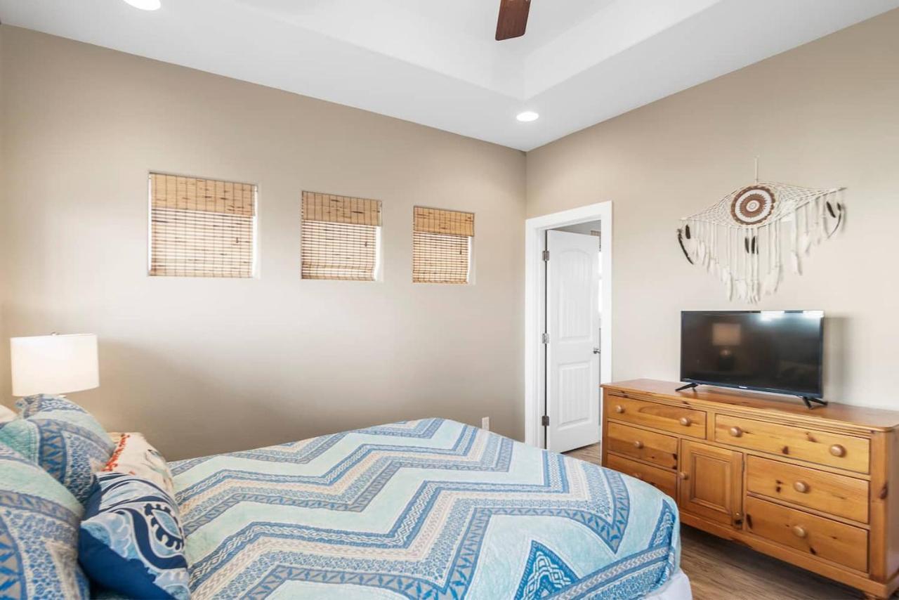 New 5 Bdrm W/Pool, Observation Deck Walk To Beach! Port Aransas Exterior photo